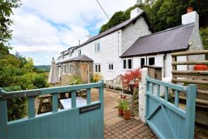 Bryn Sion Bach, Bryn Sion Hill, Mold CH7 5UL