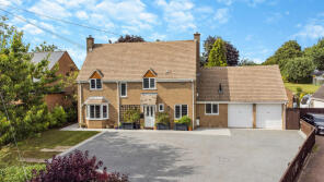 High Acre, Fulwell Road, Buckingham MK18 4AS