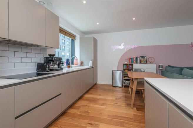 65 - 40 Solar Ave LS9 8FF.jpg