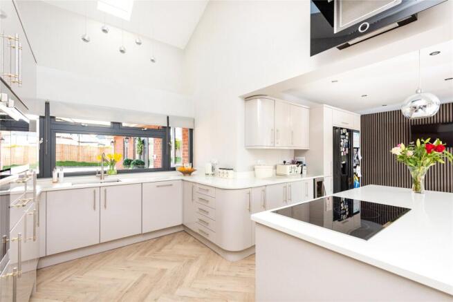 Kitchen/Breakfast