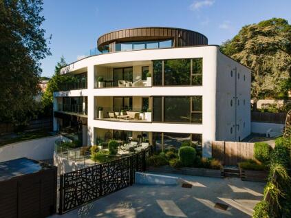 The Avenue, Branksome Park BH13