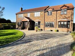 Orchard Lodge, Low Street, Swinefleet DN14 8DF