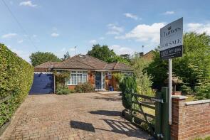 7, Clifton Close, Wrecclesham, Farnham GU10 4TP