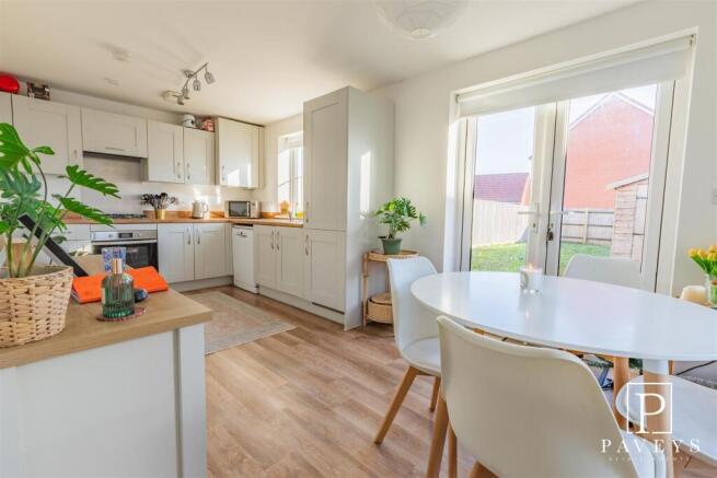 KITCHEN/DINER
