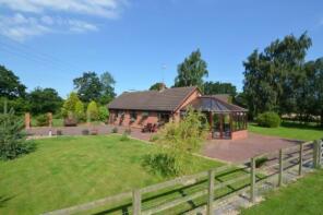 Becks Corner, Banks Green, Redditch B97 5SX