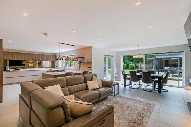 8603837-interior53-800.jpg
