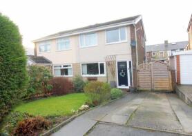 7, Showfield, Burnley BB10 3PU
