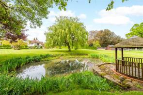 Tudor House, Poynders End, Road From St Albans Highway To Poynders End, Hitchin SG4 7RX