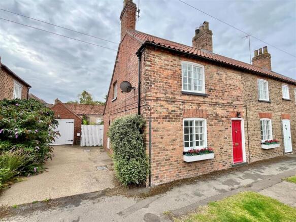 2 bedroom Semi Detached for sale