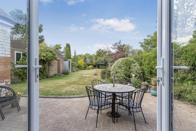 12 Longrood Road