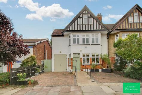 Holdenhurst Avenue, London
