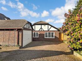 29, Coutts Avenue, Shorne, Gravesend DA12 3HJ