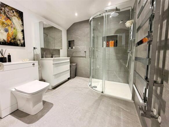 Ensuite