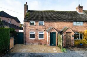 3, Little Heath Cottages, B4196 Astley, Stourport-on-severn DY13 0RE