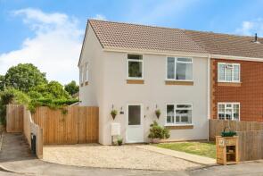 19, Martins Croft, Chippenham SN14 8DT