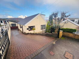 12, Pen Yr Ysgol, Maesteg CF34 9NS