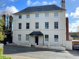 10, Redhill Court, Red Hill, Stourbridge DY8 1NG
