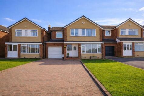 Carrbrook Crescent, Carrbrook, Stalybridge