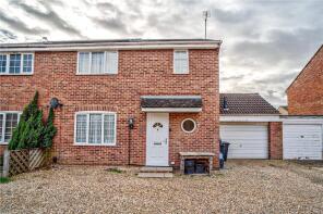 10, Selby Crescent, Freshbrook, Swindon SN5 8PE