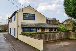 Lion House, Village Street, Upper Clatford, Andover SP11 7PS