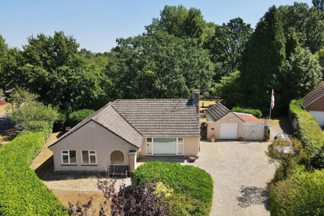 3 bed detached bungalow