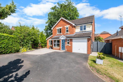 Connaught Road, Bromsgrove B60 2SH