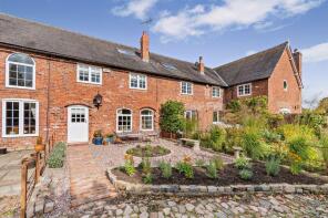 4, Beeston Hall Mews, Beeston, Tarporley CW6 9TZ