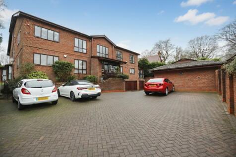 Apartment 3, The Courts, Ringley Park, Whitefield, Manchester, M45 7NT
