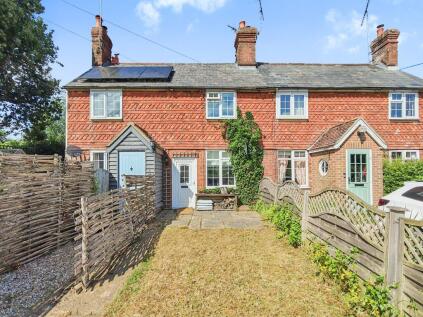 Main Street, Peasmarsh, TN31