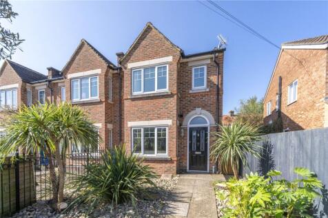 Camac Road, Twickenham, TW2