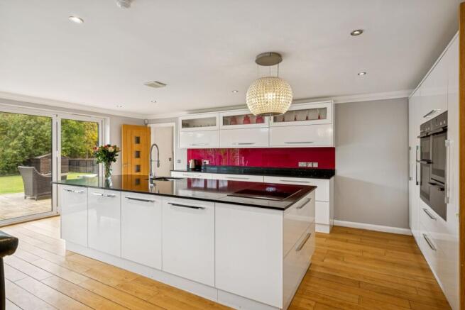 Open Plan Kitchen/Dining/Living Area
