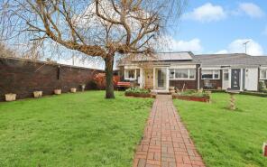 18, Barley Close, Martin Mill CT15 5LD