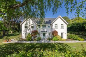 6, Goldrings Road, Oxshott, Leatherhead KT22 0QR