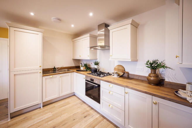 HR Kitchen 1