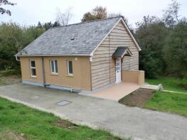 Bartholomews, Heol Y Bryn, Llanybydder SA40 9YH