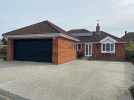Cravendale, Brettenham Road, Stowmarket IP14 3EA
