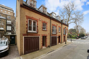 72, Chenies Mews, London WC1E 6HU