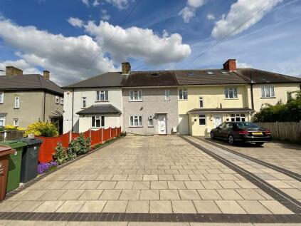 Greenway, Dagenham, London, RM8