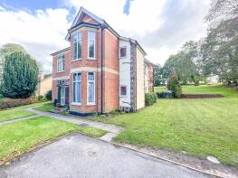 Flat 3, Sandhurst, Guildford Road, Runfold, Farnham GU10 1PG
