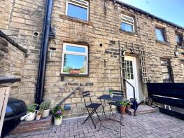 4, Longwood Road, Paddock, Huddersfield HD3 4EZ