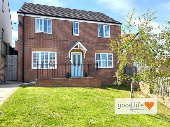 20260507_121437646_iOS61woodhamdrive.jpg