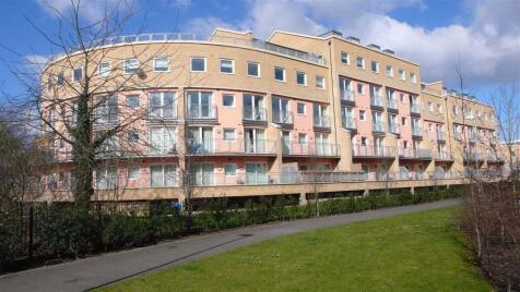 Wooldridge Close, Feltham, Middlesex, tw14 8bf