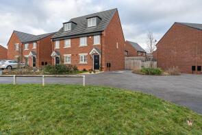 14, Warham Grove, Winsford CW7 2XP