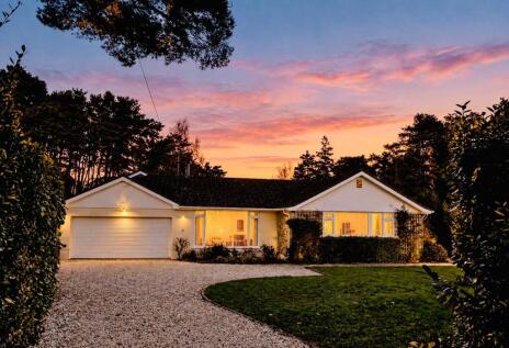 Ashley Drive North, Ashley Heath, BH24