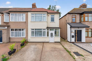 56, Grove Park Road, Rainham RM13 7DA