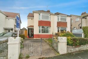 11 The Downs, St Catherine's Drive, Old Colwyn, Colwyn Bay LL29 9TT