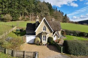 Dunfield Lodge, Dunfield Lane, Kington HR5 3NN