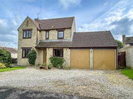 9, Hill Hayes Lane, Chippenham SN14 6EB
