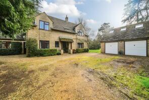 52a Wychwood Cottage, Bouverie Park East C72 To A429, Chippenham SN14 6DQ