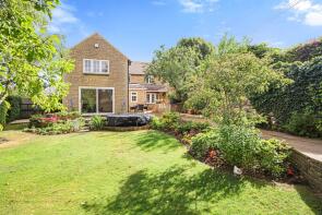 Hill Rise, Spring Lane, Cleeve Hill, Cheltenham GL52 3PY
